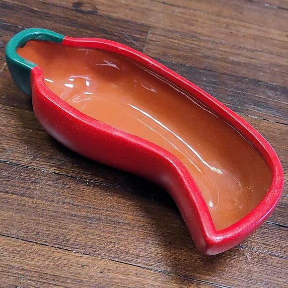 Chili Pepper Shaped Serving Dish - Picture 2 of 5